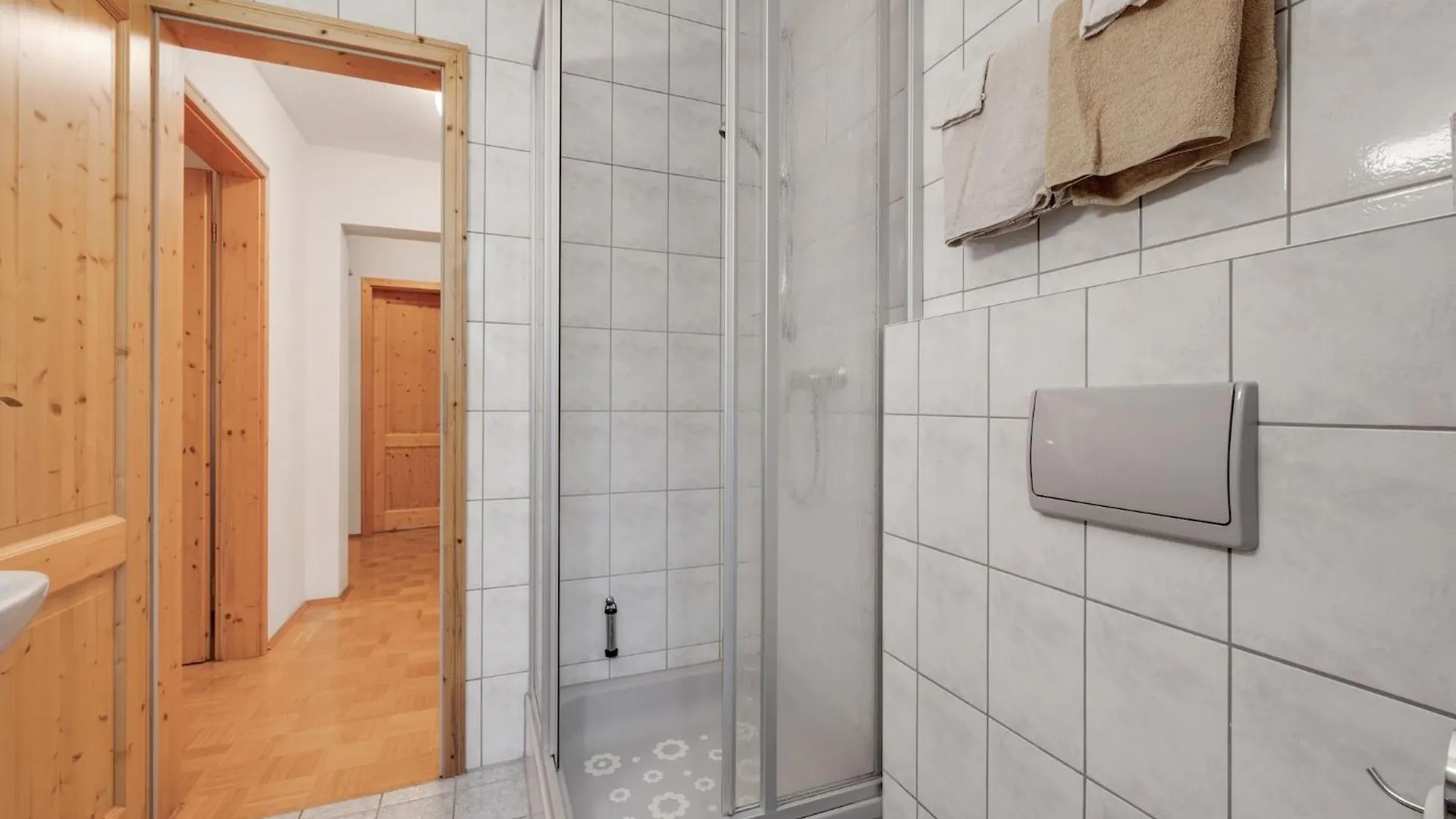 Spacious Apartment With Sauna In Schonsee Dietersdorf