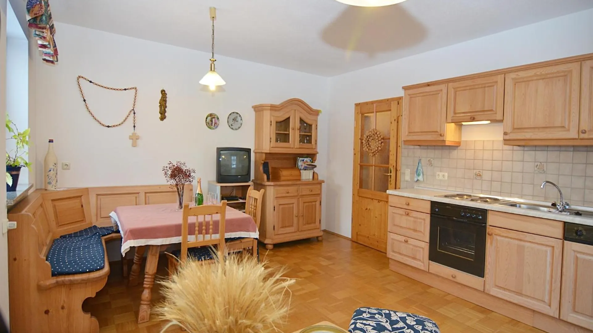 Spacious Apartment With Sauna In Schonsee Dietersdorf