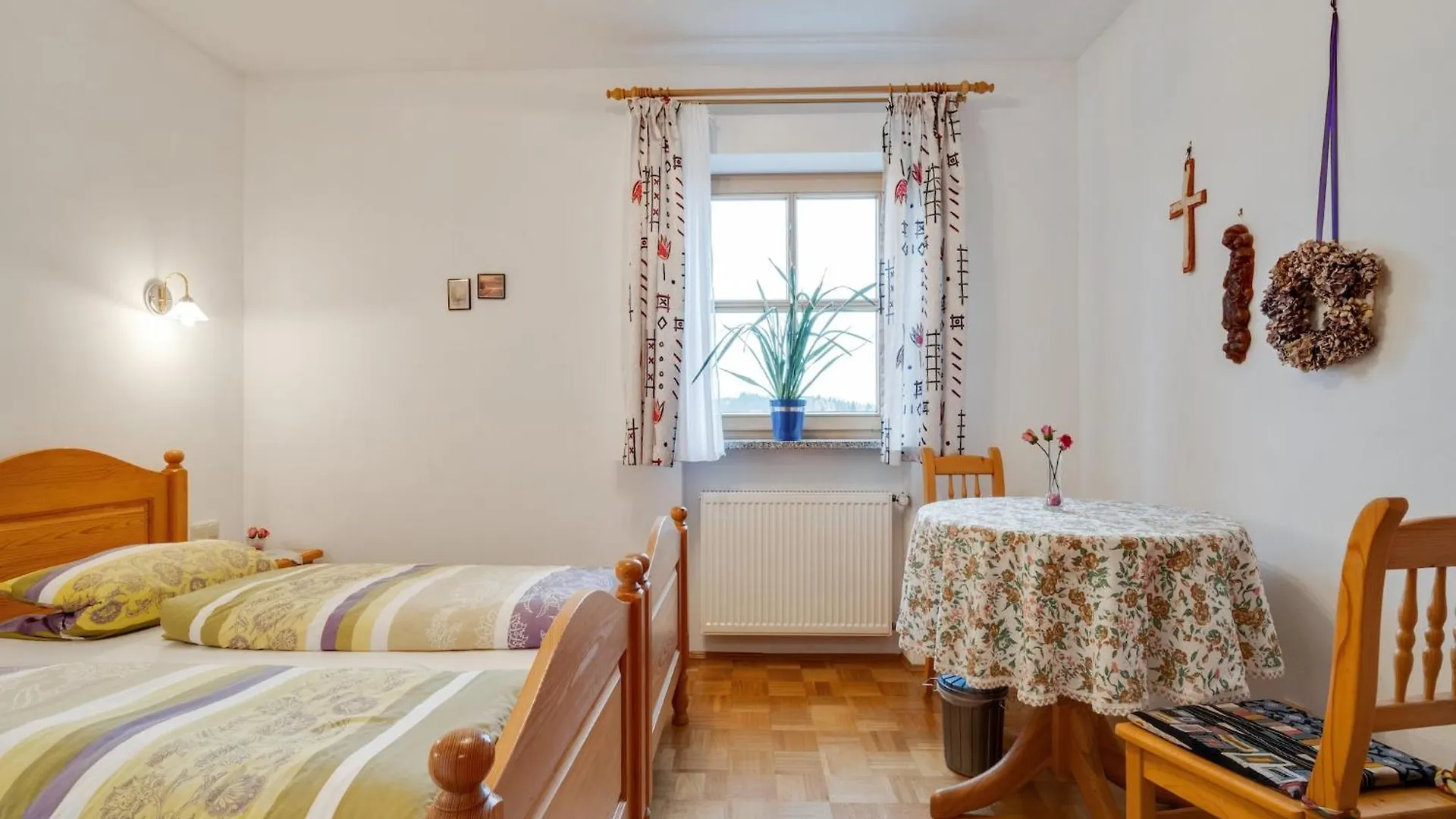 Spacious Apartment With Sauna In Schonsee Dietersdorf