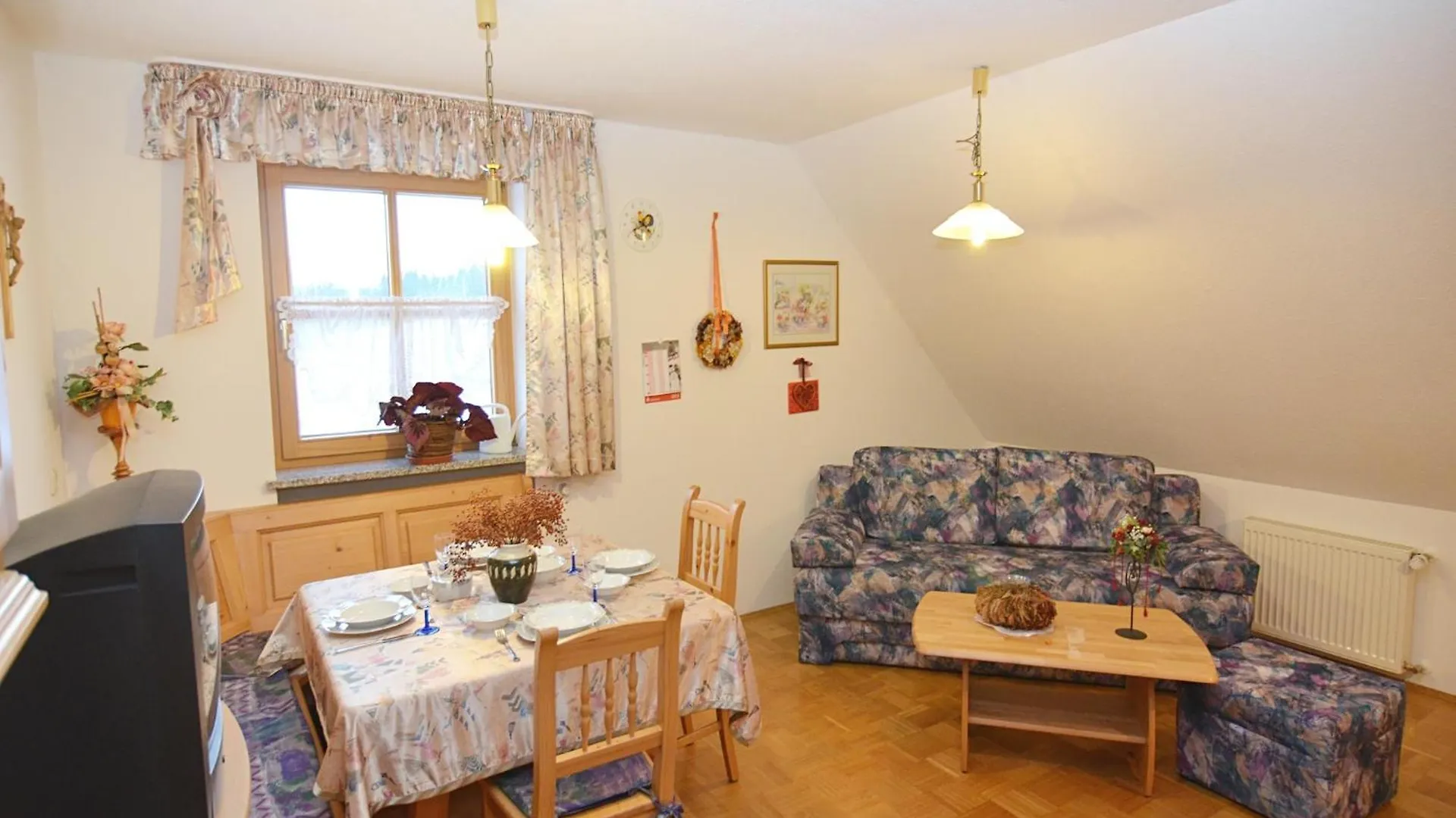 Spacious Apartment With Sauna In Schonsee Dietersdorf