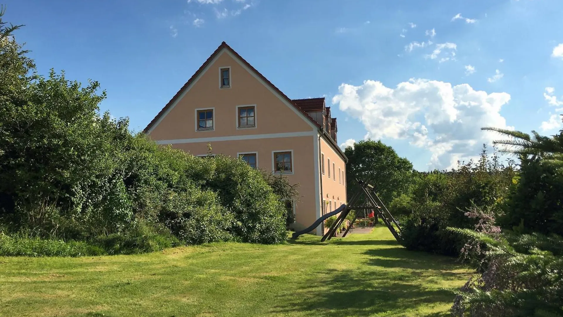 Spacious Apartment With Sauna In Schonsee Dietersdorf