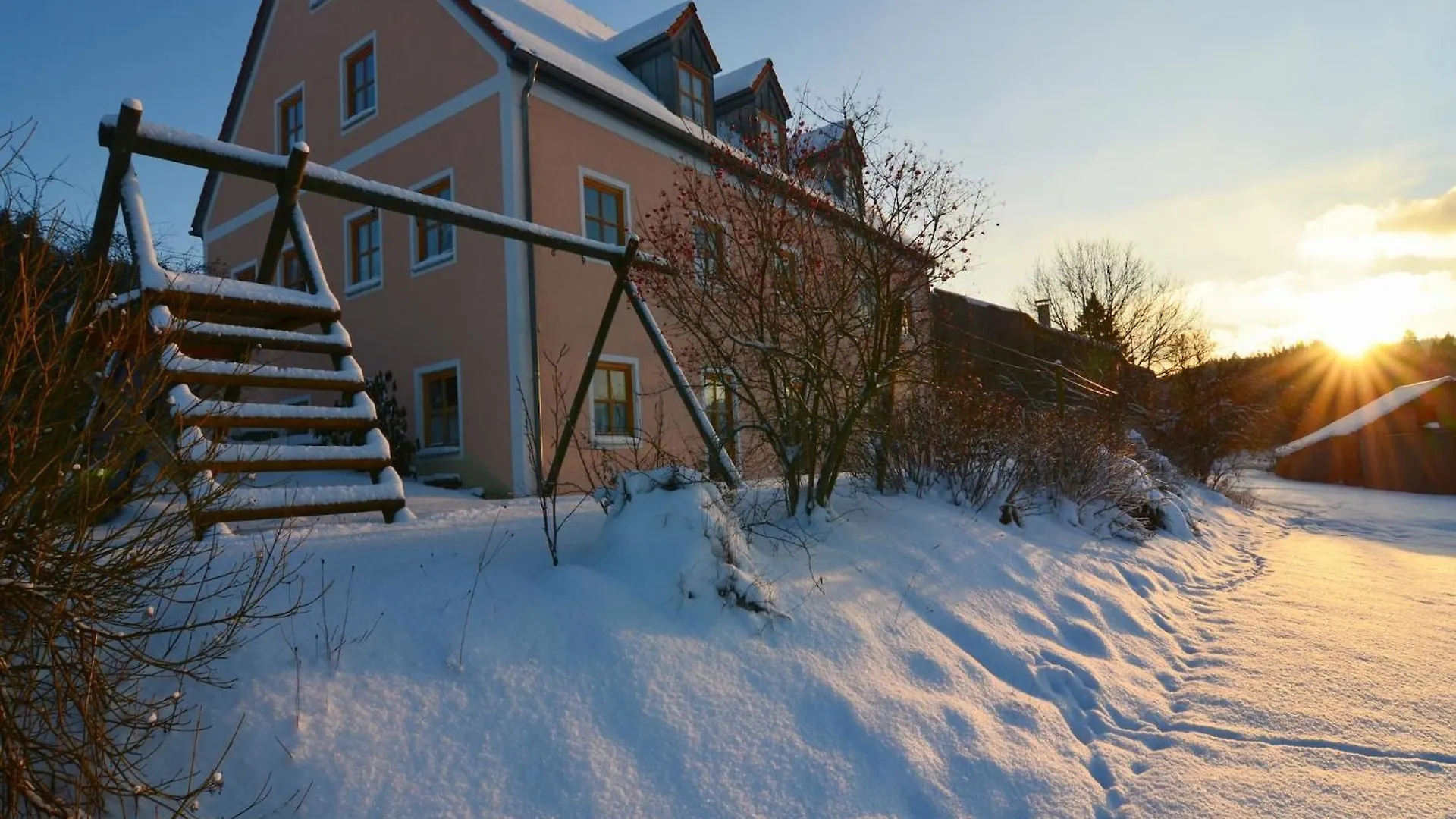 Spacious Apartment With Sauna In Schonsee Dietersdorf